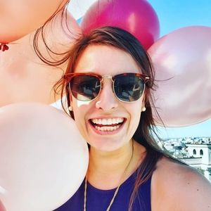 Meet your Posher, Lisa